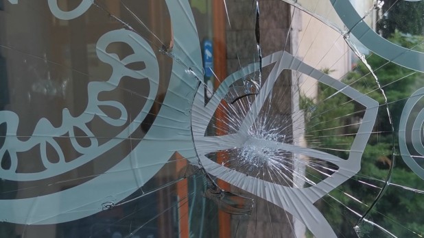 Pseudokibice szturmowali restaurację w centrum Zabrza